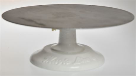 Magic Line Revolving Cake Stand