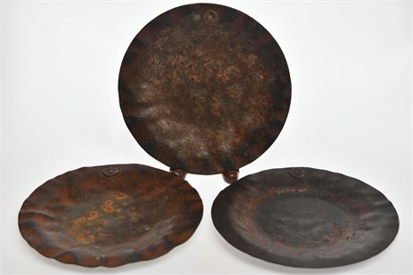 Jan Barboglio 7" Hammered Iron Plates