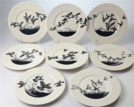 Lynn Bogue Fowl Plate Set