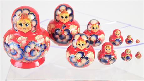 Set of 10 Pleasantly Plump Russian Nesting Dolls