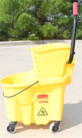 Rubbermaid Commercial Mop Bucket