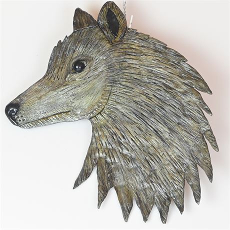 Metal Wolf Sculpture