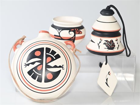 Hopi Pottery by Toad