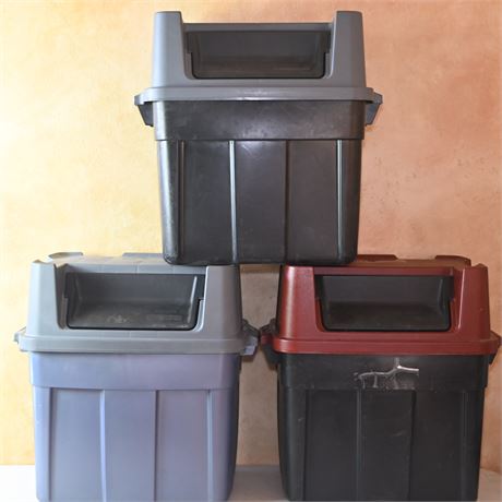 Rubbermaid Storage Bins