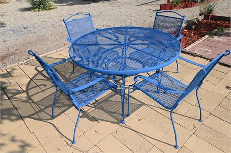 Classic Patio Dining Set