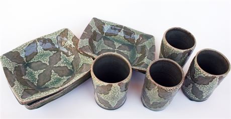 Pottery Set by Heather Kaplan