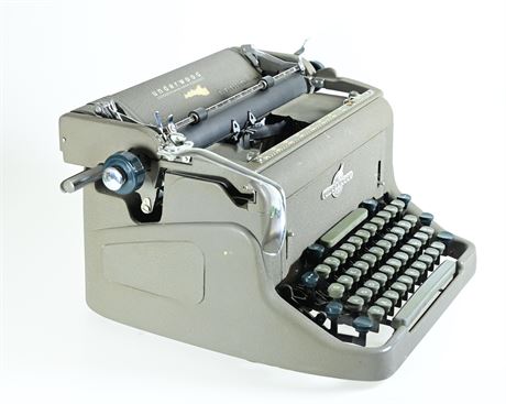 1940's Underwood Typewriter