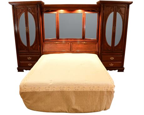 Queen Pier Bed with Ample Storage