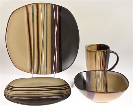 Home Trends Bazaar Brown Stoneware