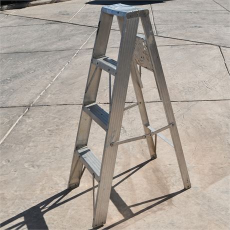 6' Aluminum Ladder