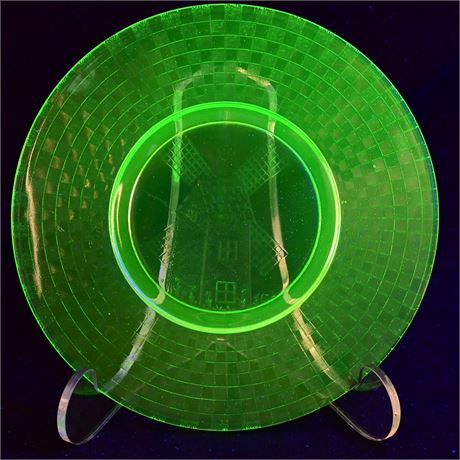 8" Windmill Checkerboard Vintage Uranium glass